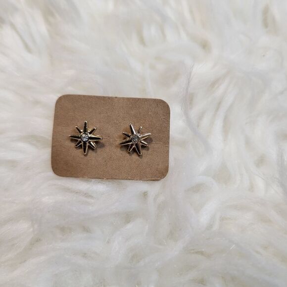gold star design with center  rhinestone post earrings - Picture 1 of 1